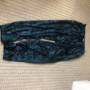 Jolt High Wasted emerald green velvet pants